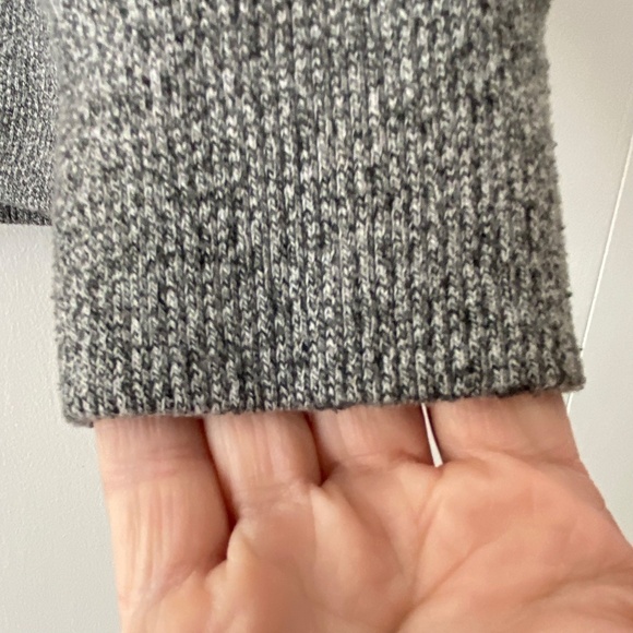 Roots salt and pepper pull over kanga hoodie size medium - Picture 4 of 12